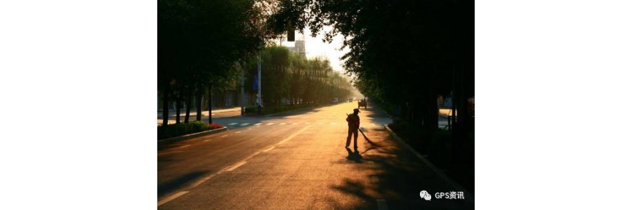 深圳环卫工上班需戴“它”GPS定位器 到不到岗它说了算